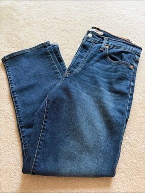 Levi's Women's Dark Blue Wedgie Straight